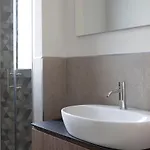Le Di Vada/ Pietra Bianca * Vada