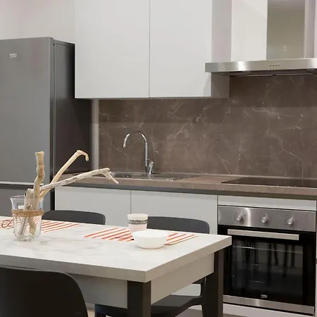Le Di Vada/ Pietra Bianca Apartamento *
