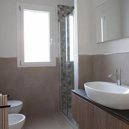 Le Di Vada/ Pietra Bianca Apartment *